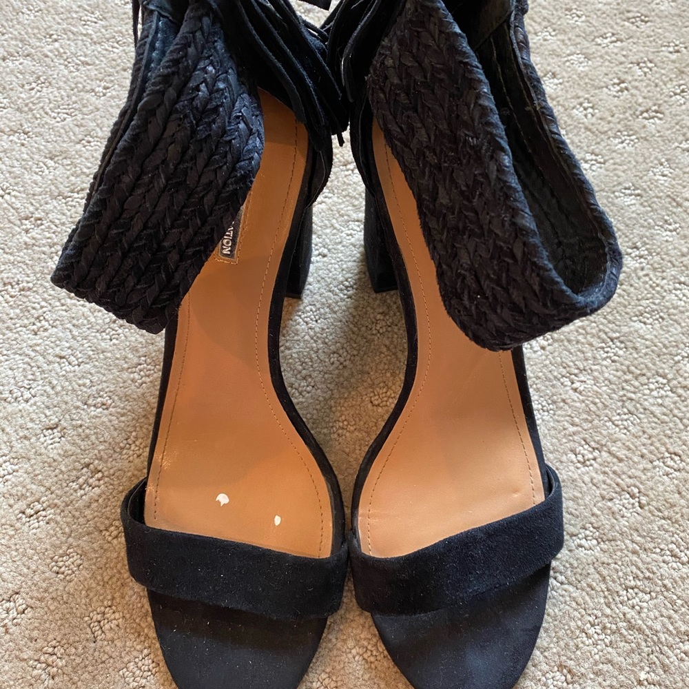 Black sandal